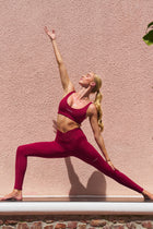 Contour Legging - Berry