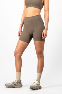 Glacier Short - Truffle