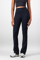 Form Flared Legging - Black